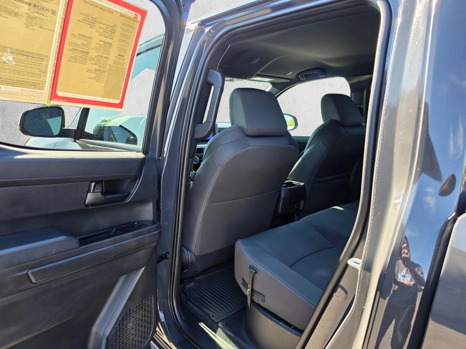 2026 Toyota Tacoma SR5 - Photo 17