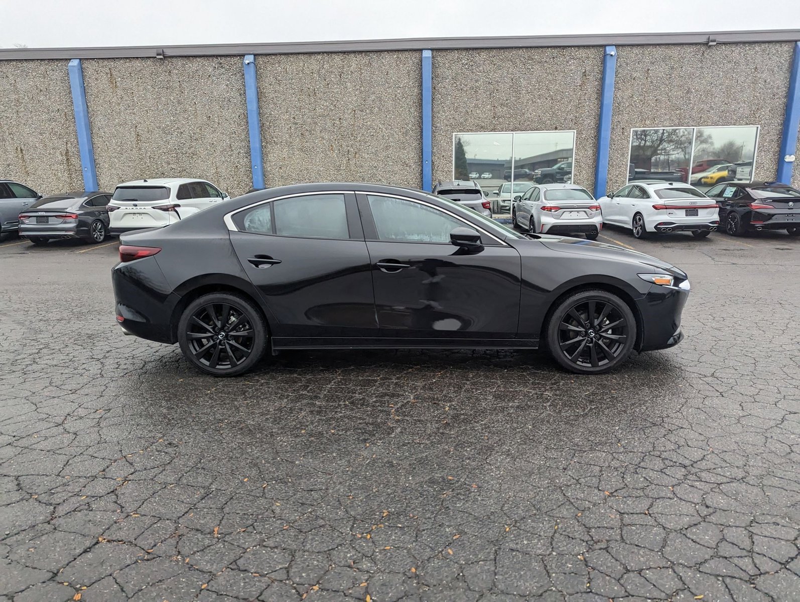 2025 Mazda Mazda3 Sedan 2.5 Select Sport photo 4