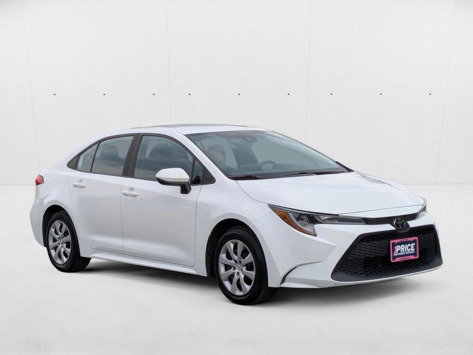 2022 Toyota Corolla LE photo 3