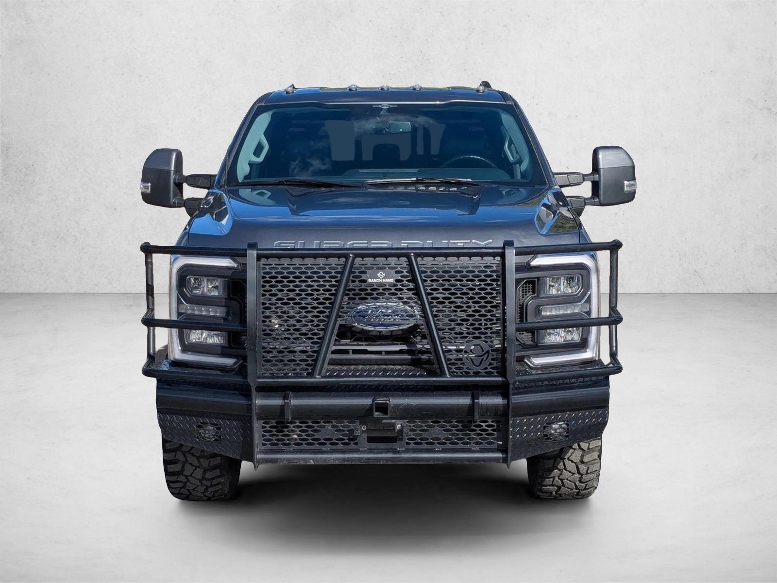 2023 Ford F-250 FX4 photo 2