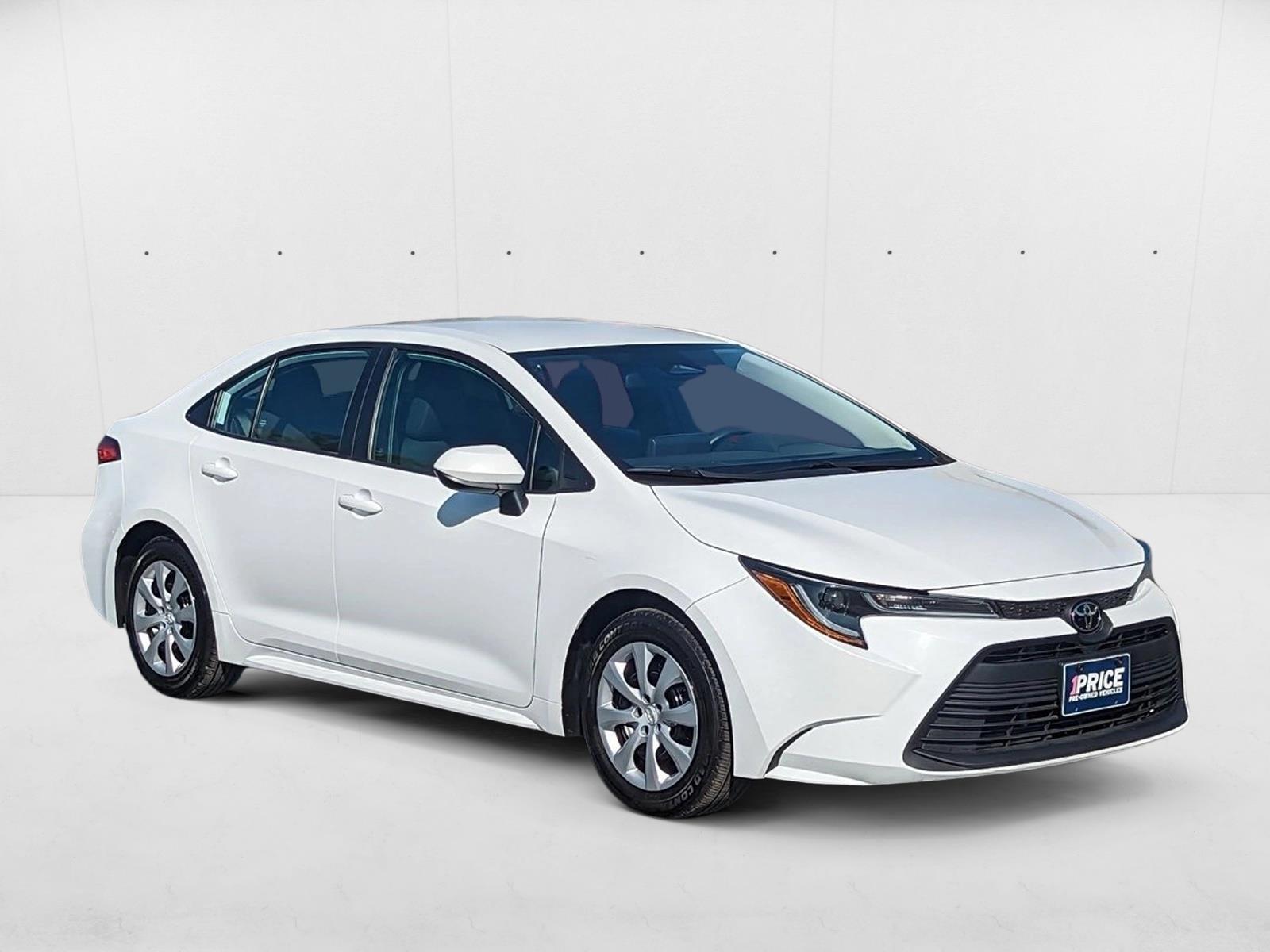 2023 Toyota Corolla LE photo 3
