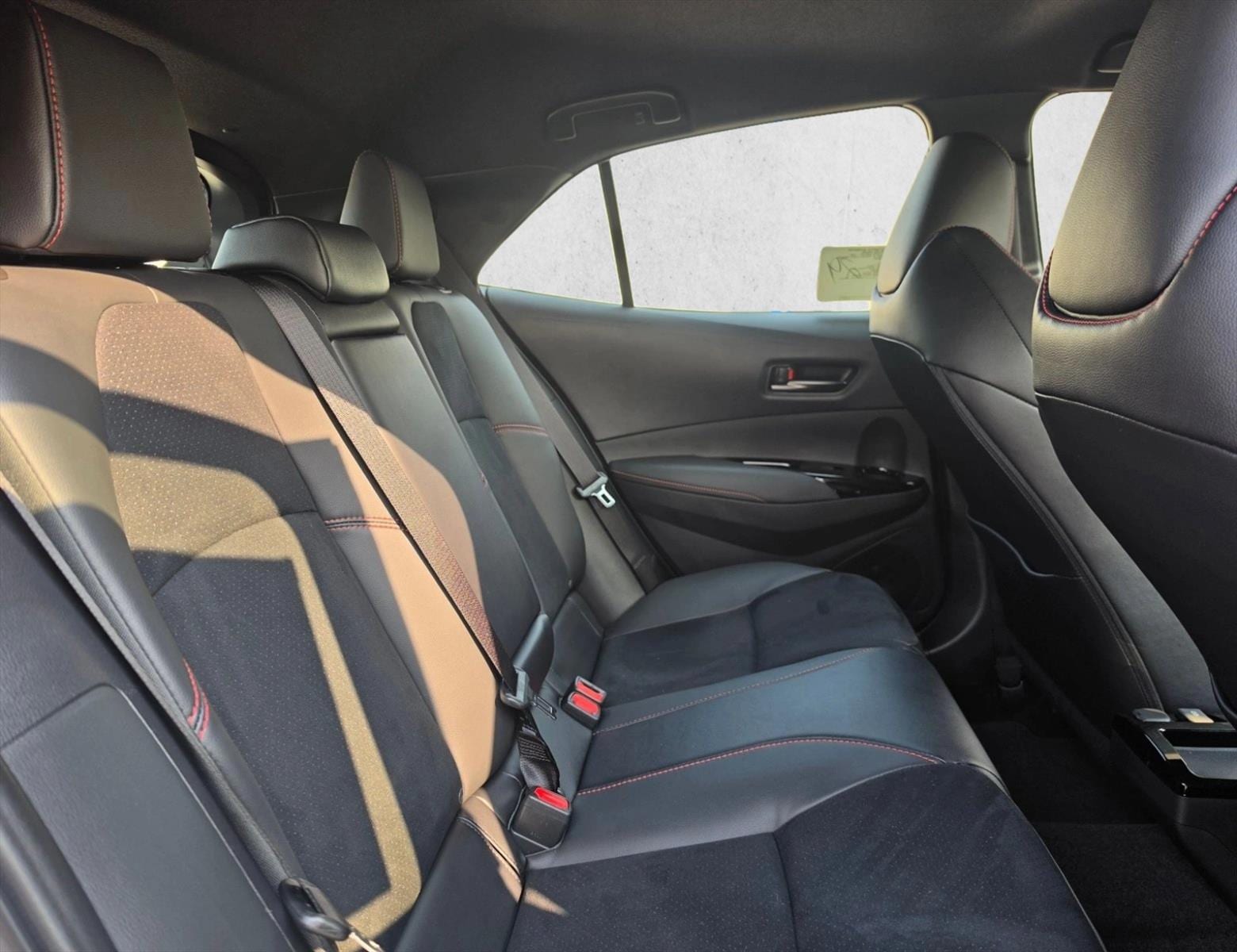2026 Toyota GR Corolla - Photo 12