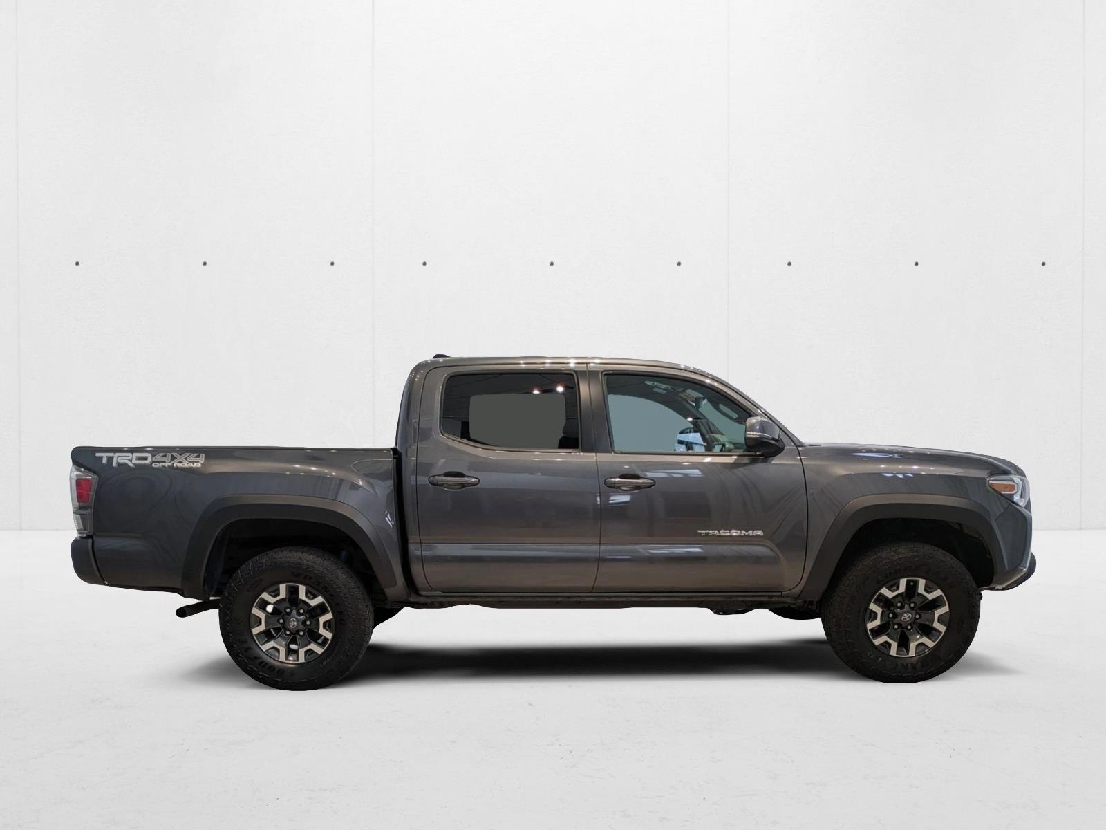 2022 Toyota Tacoma TRD V6 photo 4