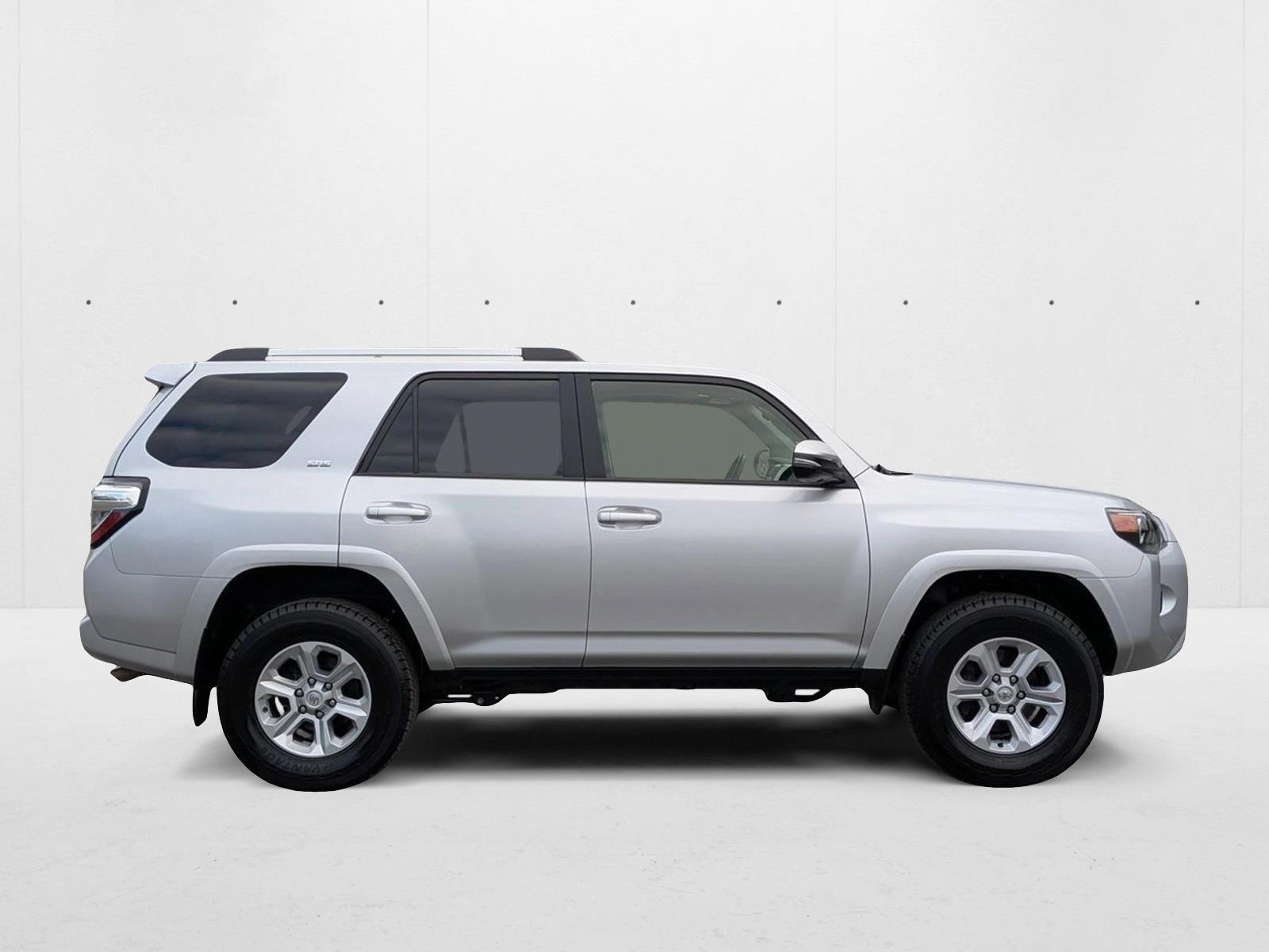 2023 Toyota 4Runner SR5 Premium photo 4