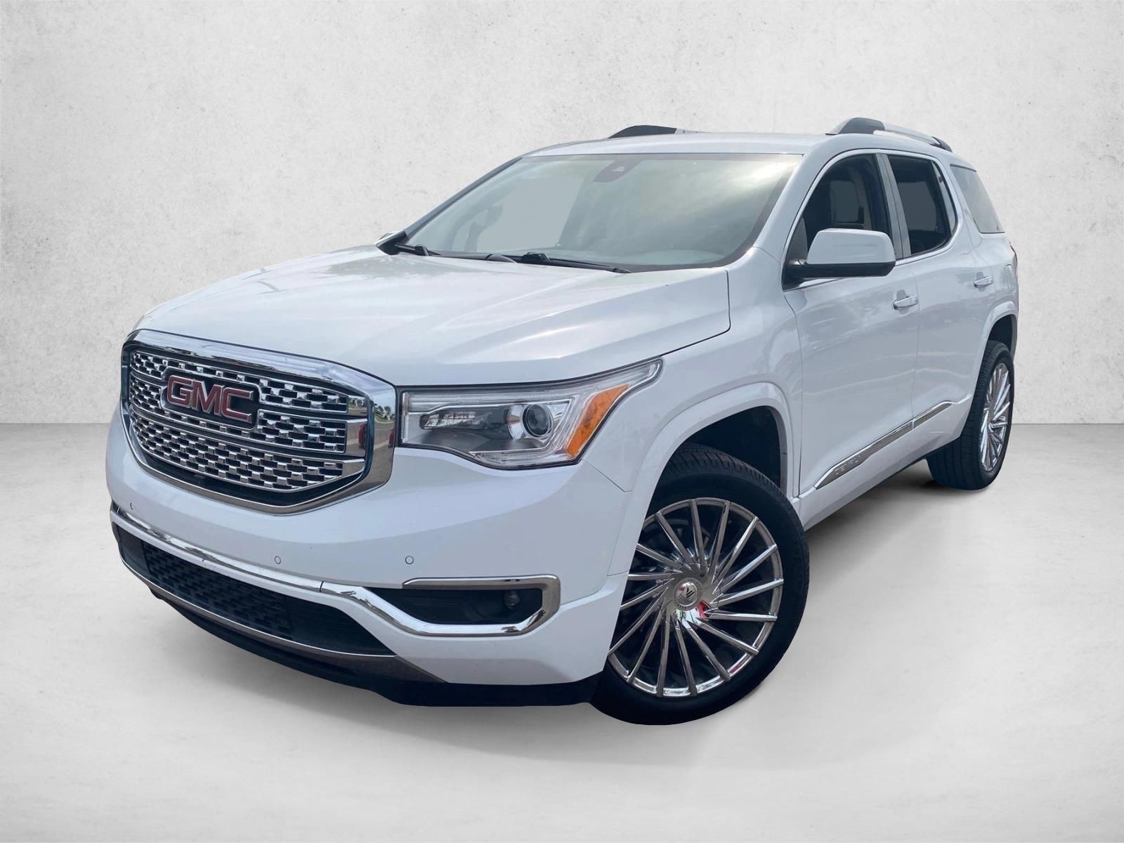 2019 GMC Acadia Denali FWD's photo