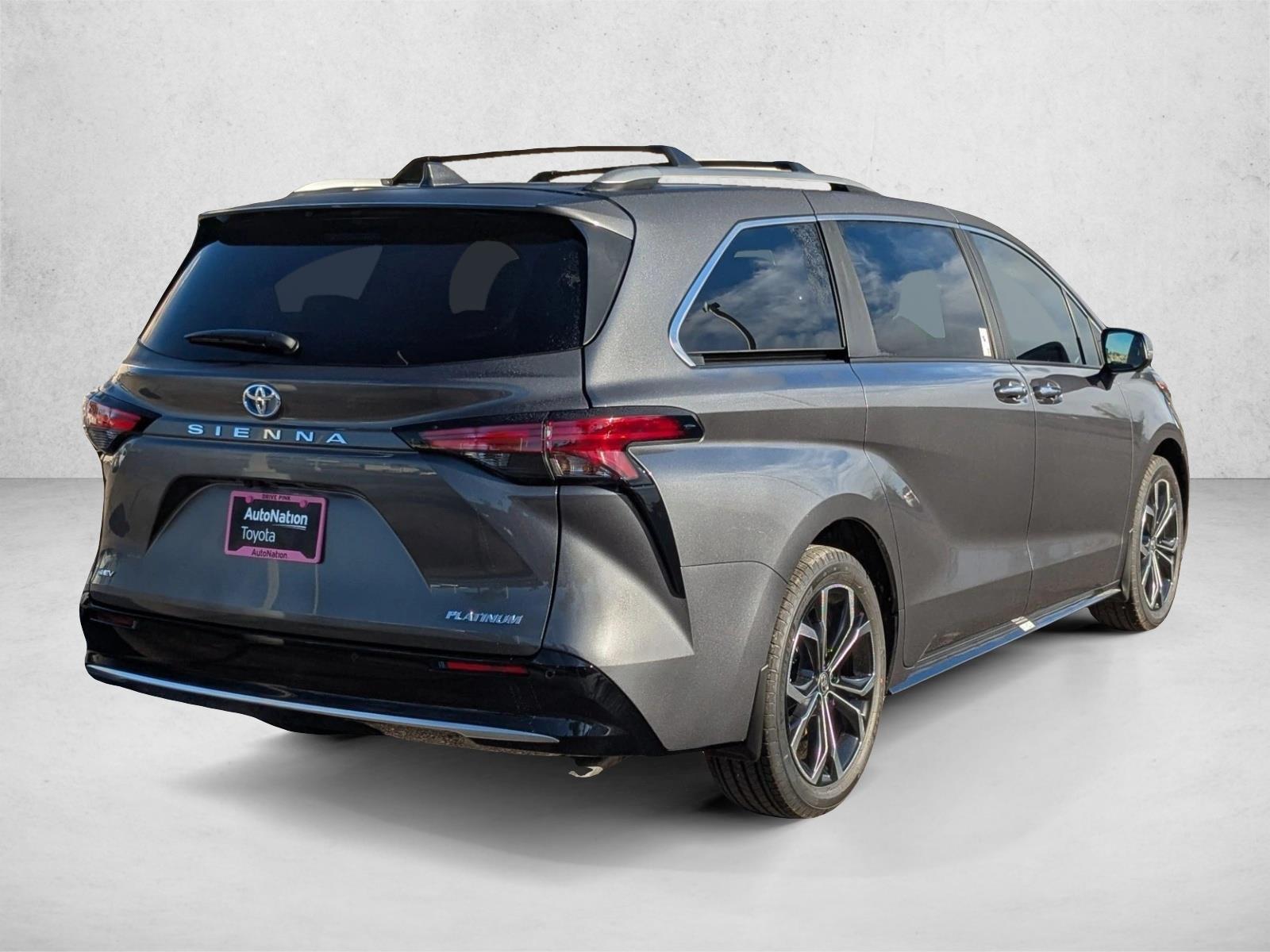 2025 Toyota Sienna Platinum photo 2