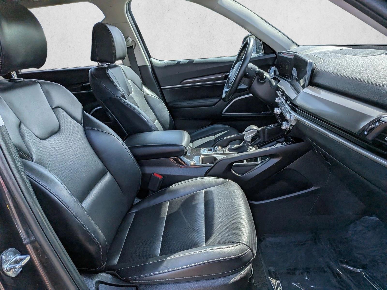 2025 Kia Telluride S - Photo 29