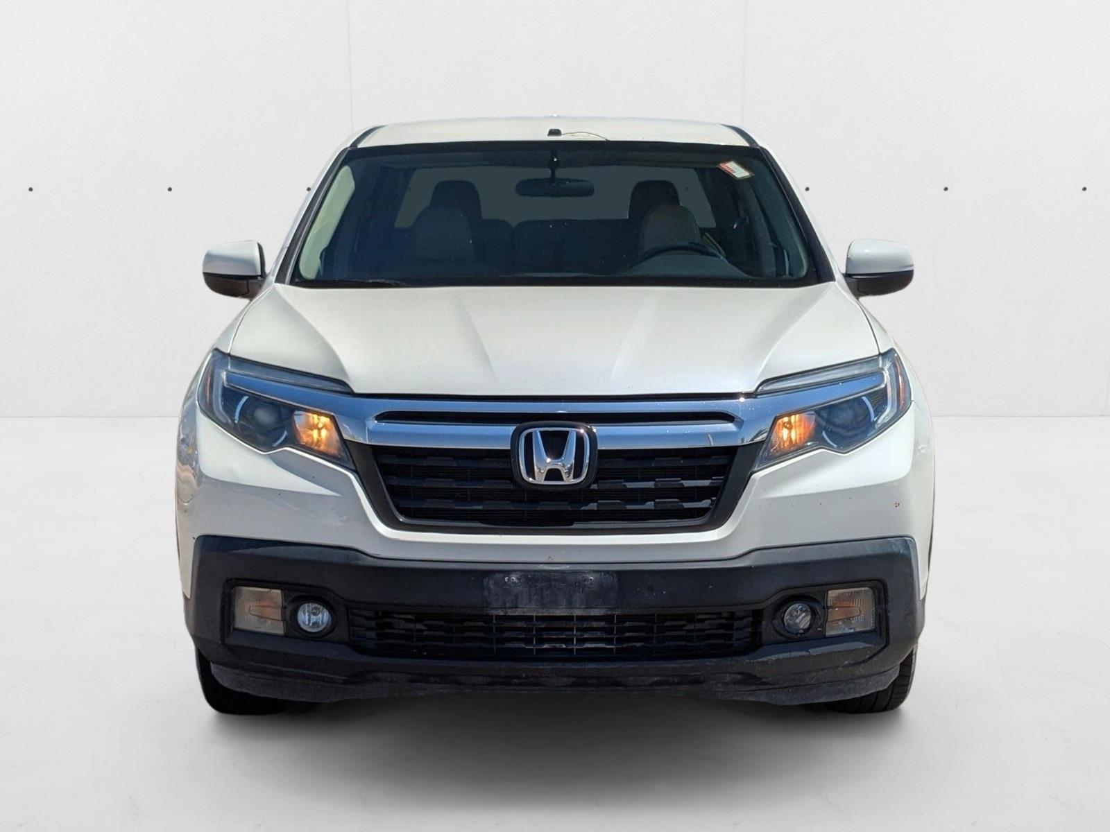 2017 Honda Ridgeline RTL photo 2