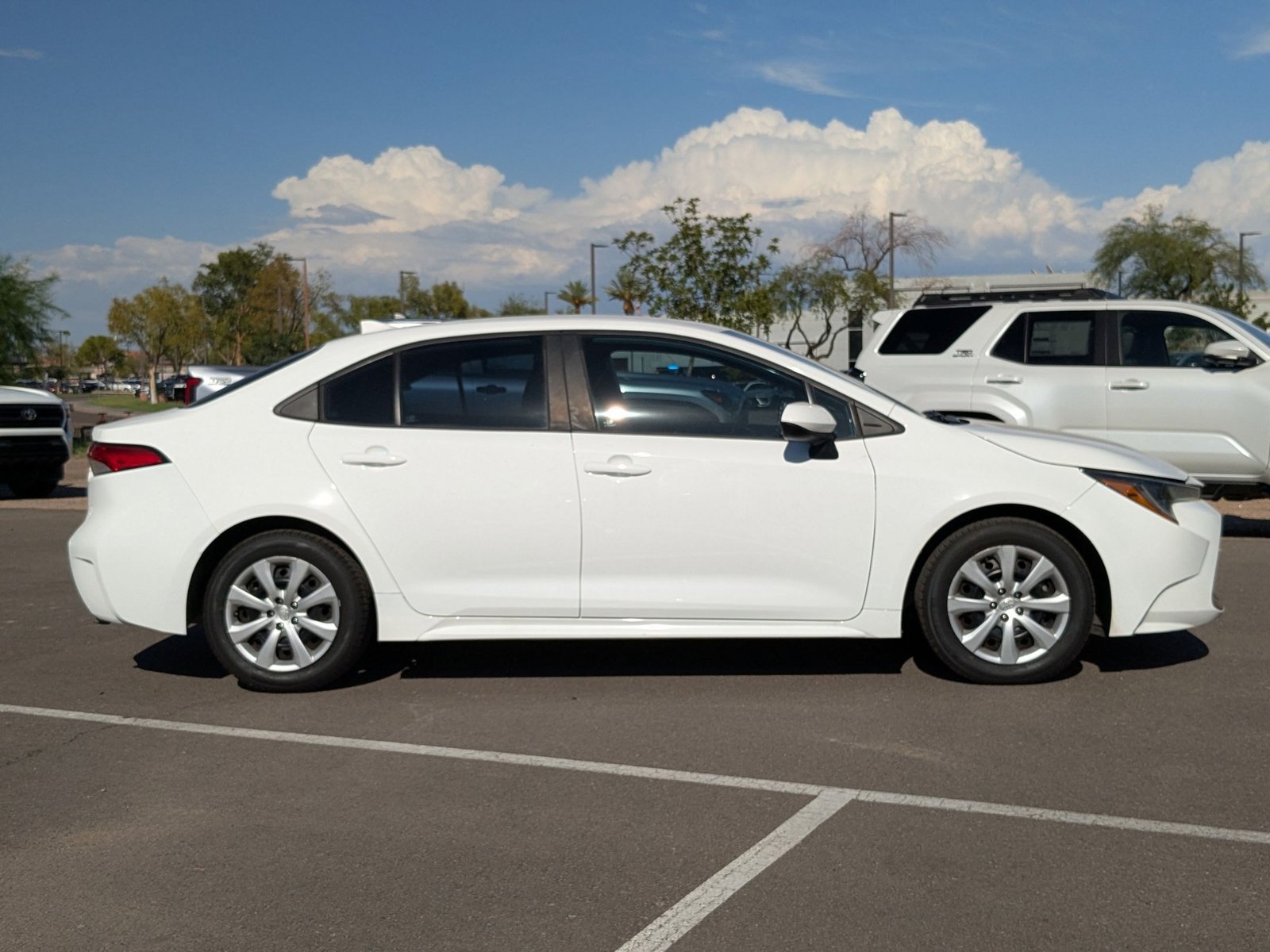 2021 Toyota Corolla LE photo 4