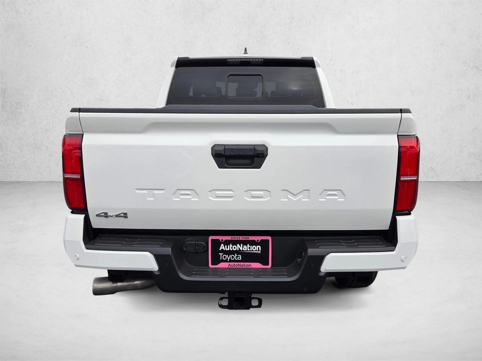 2026 Toyota Tacoma SR5 - Photo 8