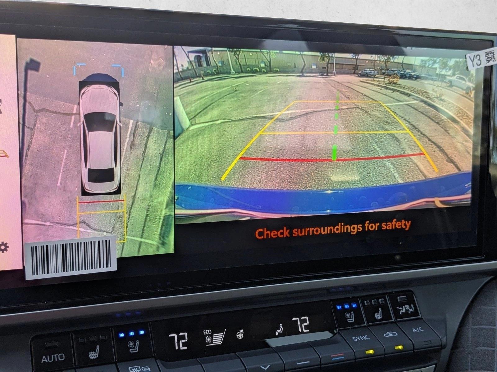 2026 Toyota Camry XLE - Photo 13