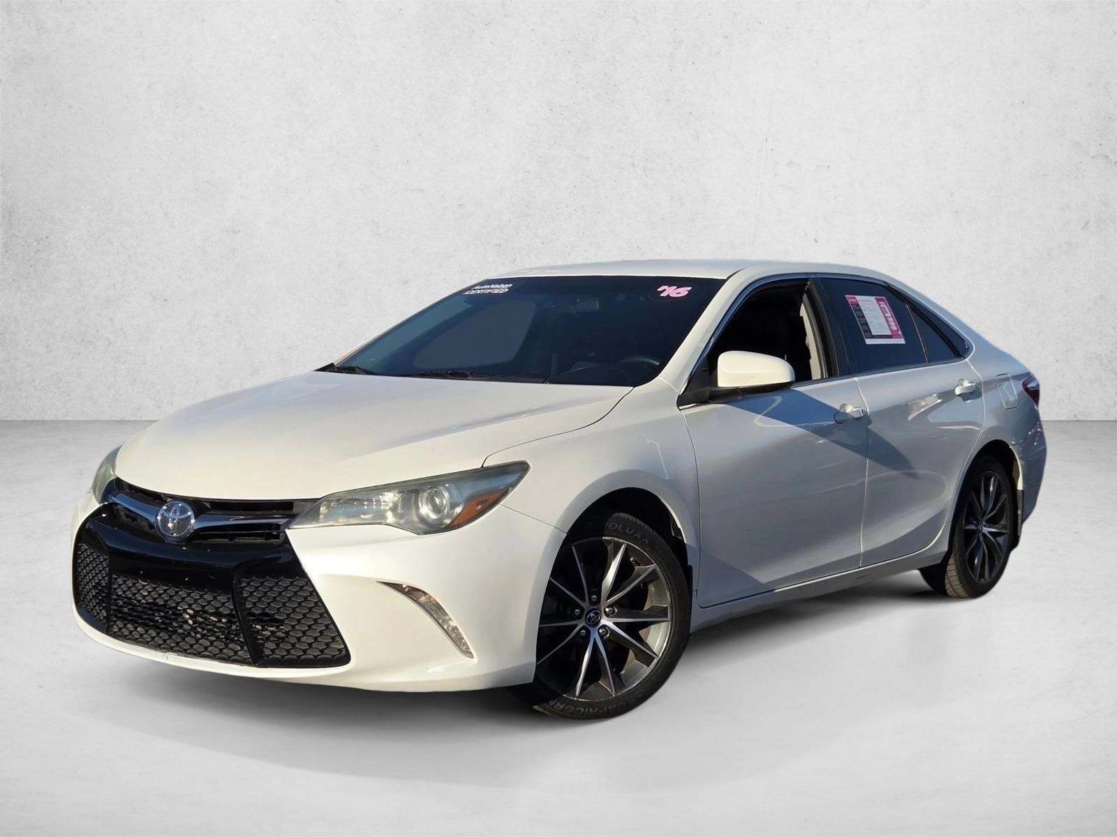2016 Toyota Camry XSE