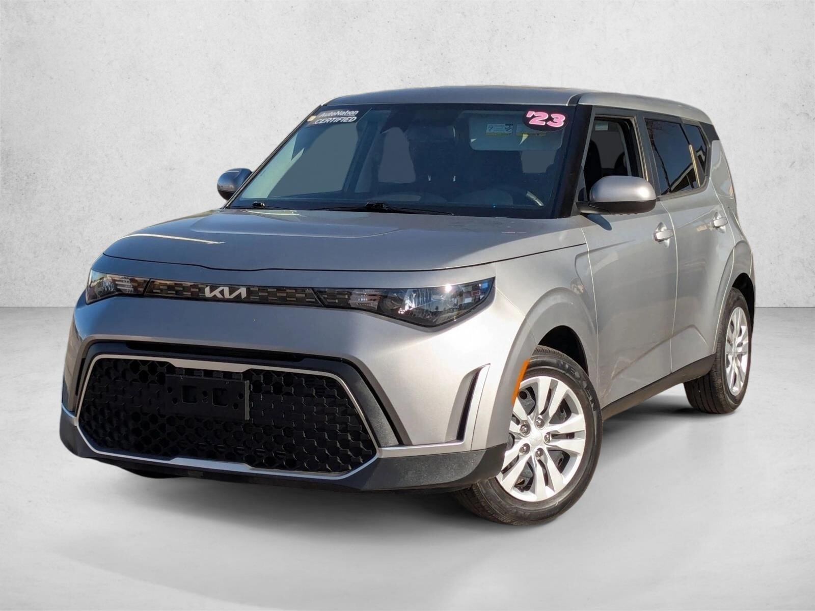 2023 Kia Soul LX's photo