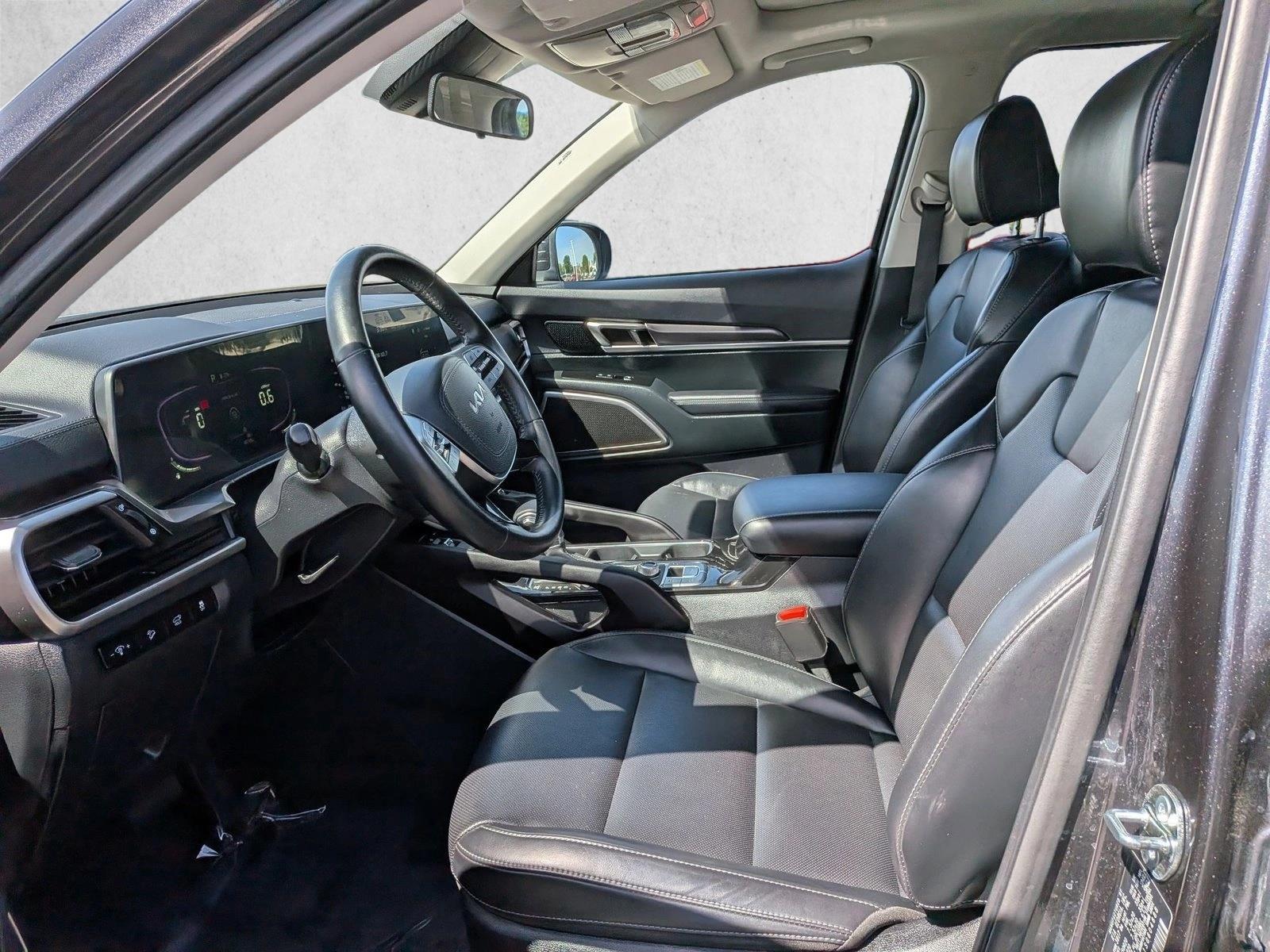 2025 Kia Telluride S - Photo 24