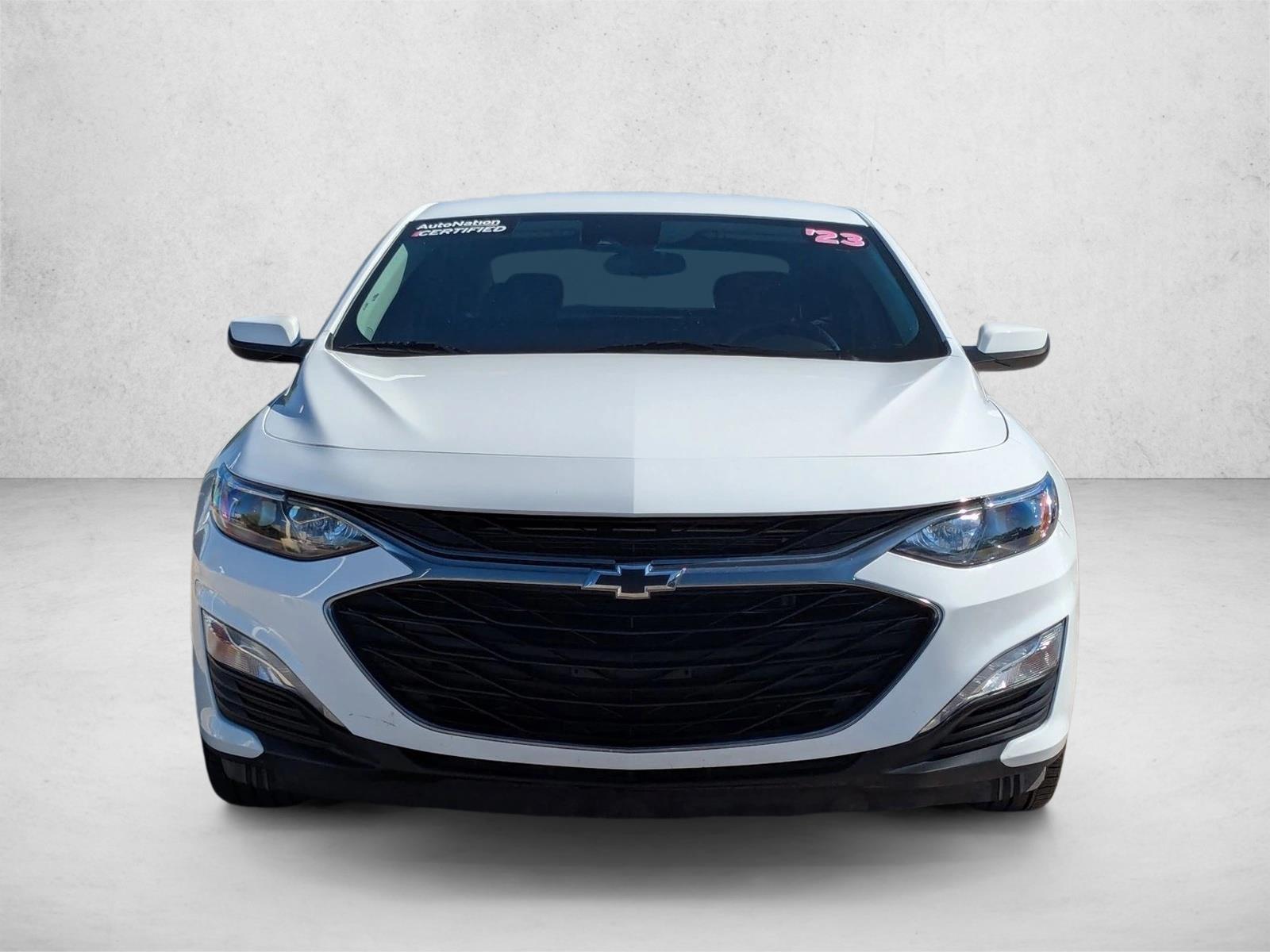 2023 Chevrolet Malibu 1LT photo 2
