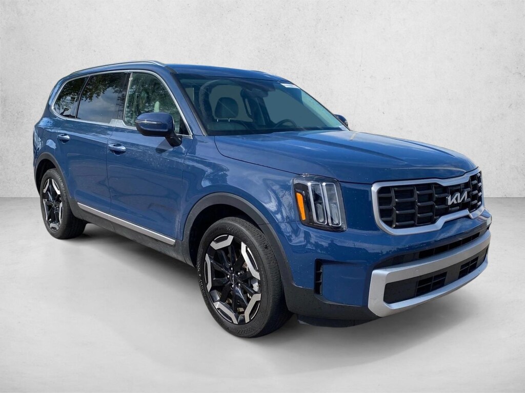 Used 2025 Kia Telluride S SUV