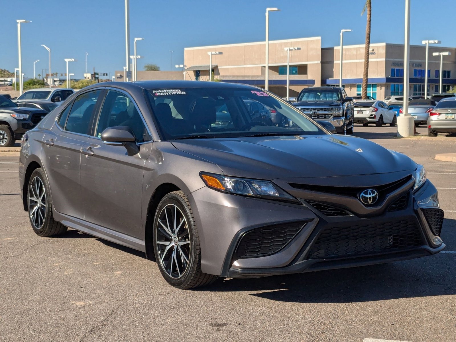 2023 Toyota Camry SE photo 3