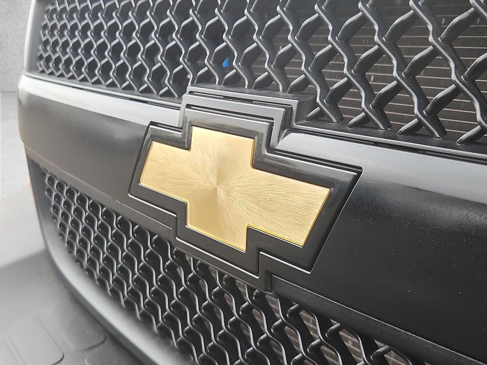 2023 Chevrolet Express Passenger LS - Photo 28