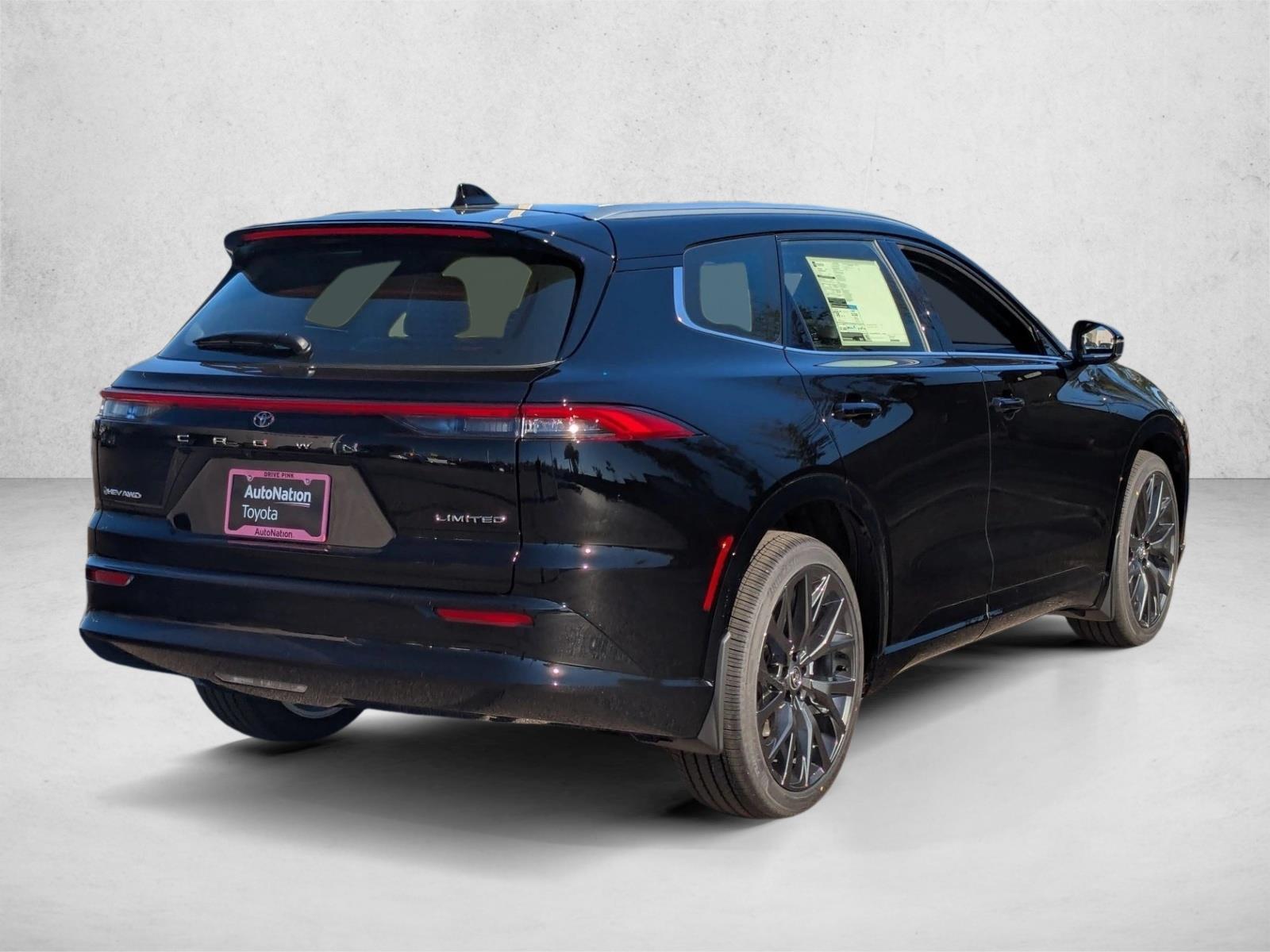 2025 Toyota Crown Signia Limited photo 2