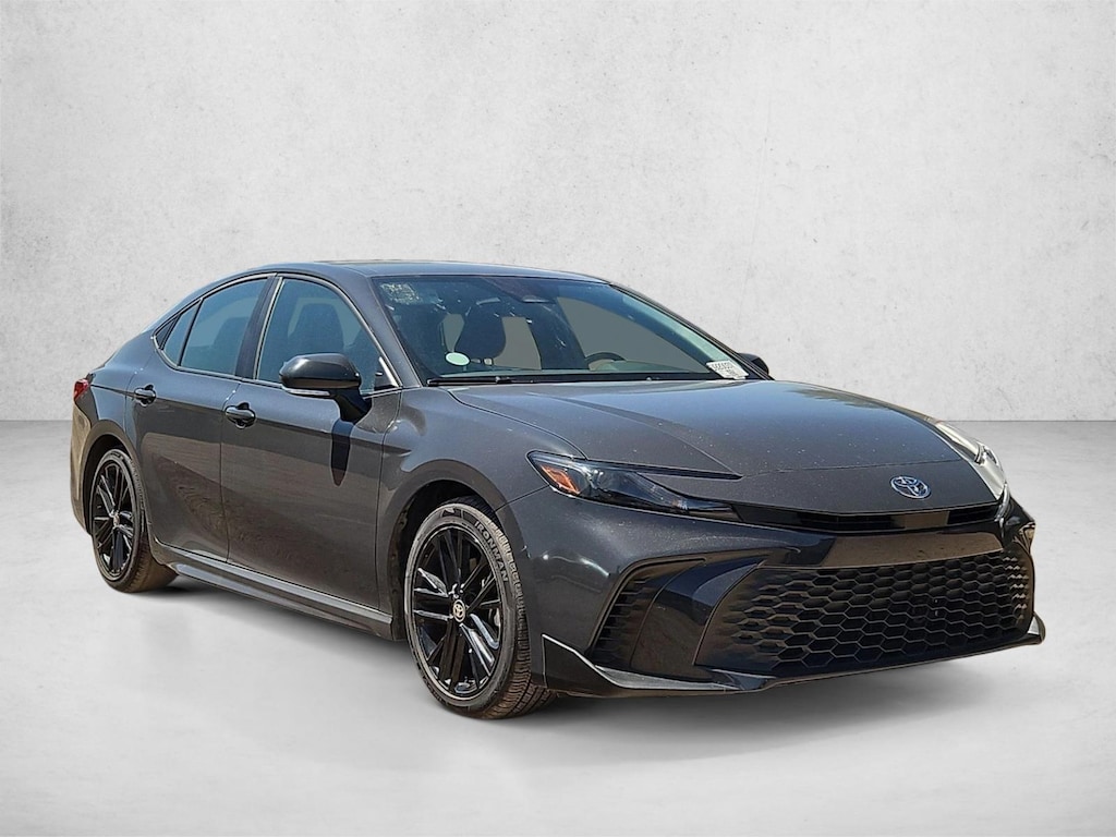 Used 2025 Toyota Camry SE Sedan
