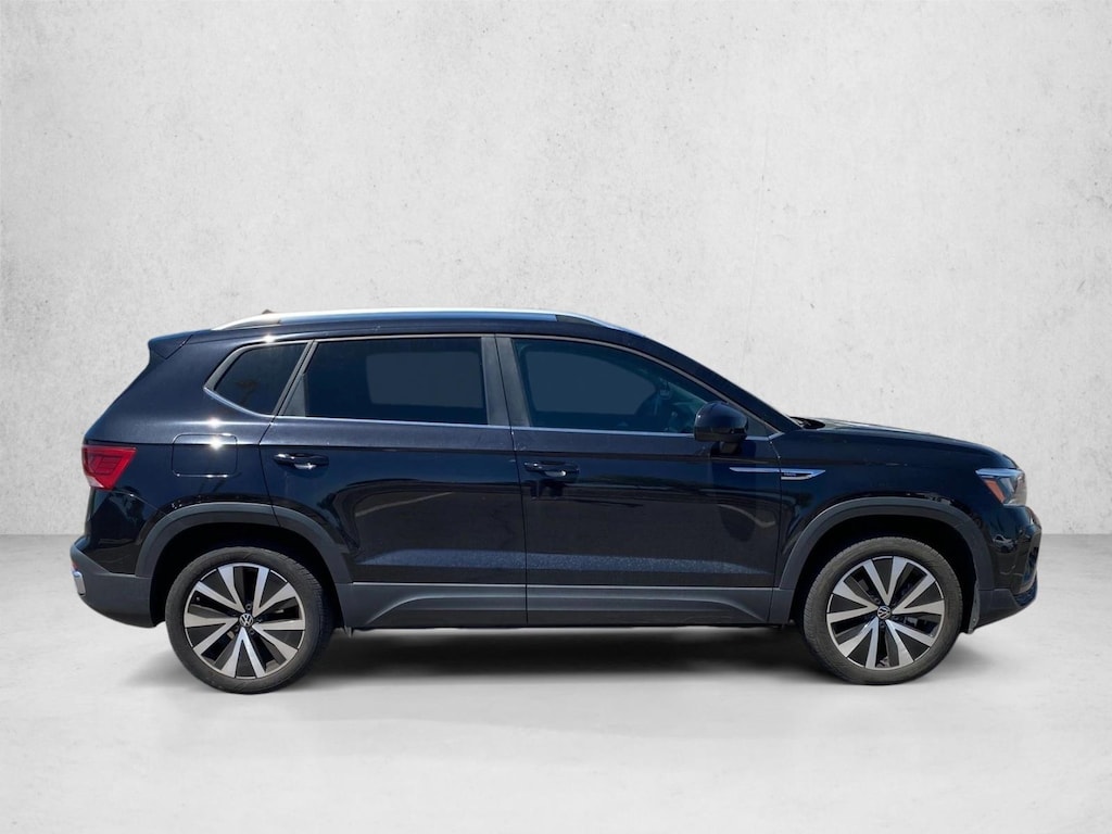 Used 2024 Volkswagen Taos 1.5T SE SUV