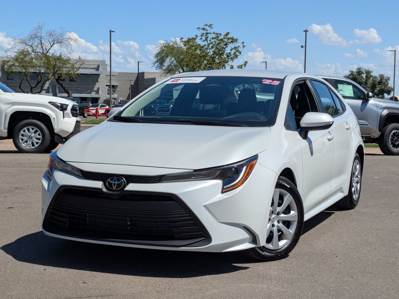 Used 2025 Toyota Corolla LE with VIN 5YFB4MDE0SP302570 for sale in Northfield, Minnesota