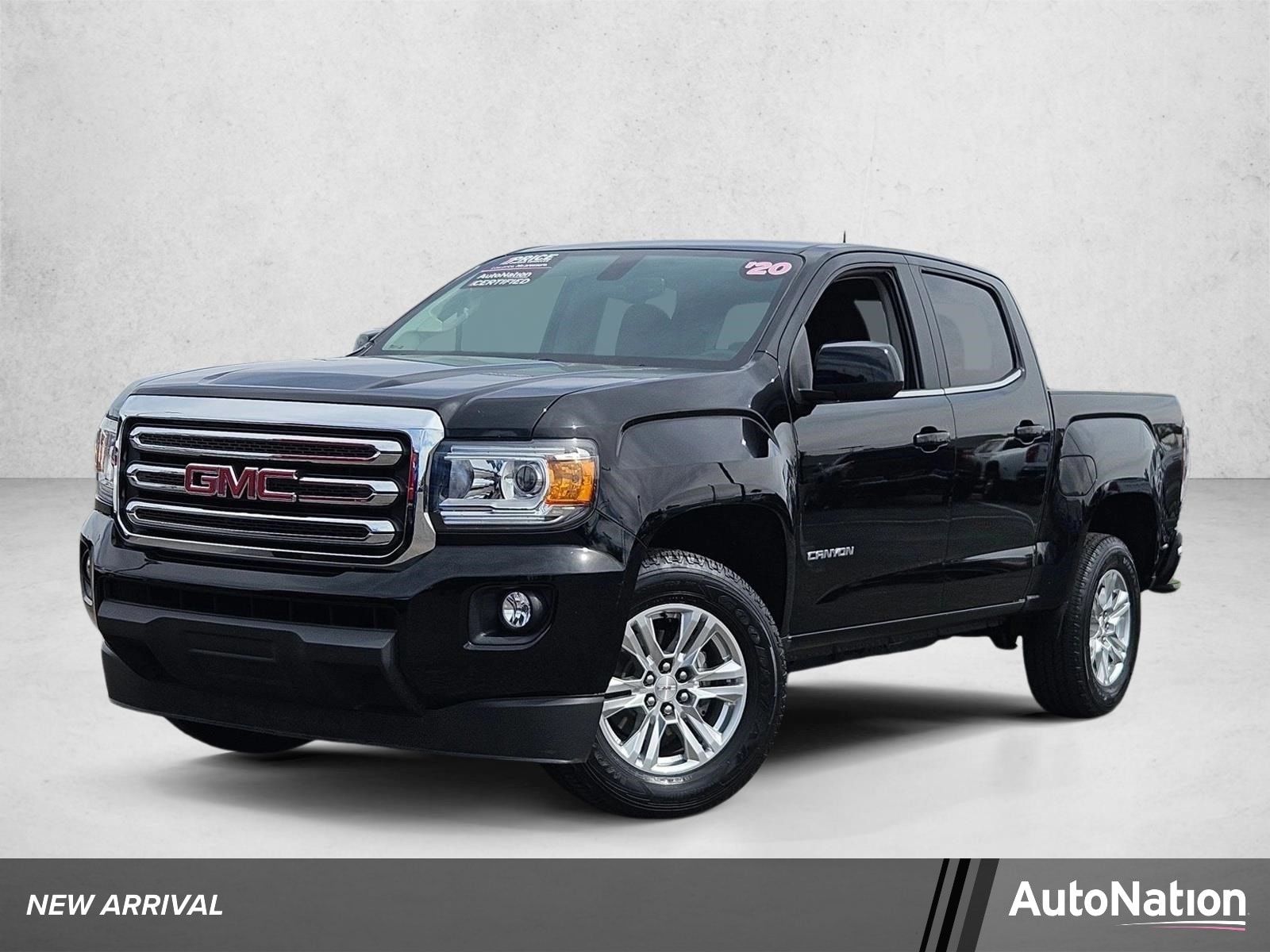 2020 GMC Canyon 2WD SLE Crew Cab Short Box's photo