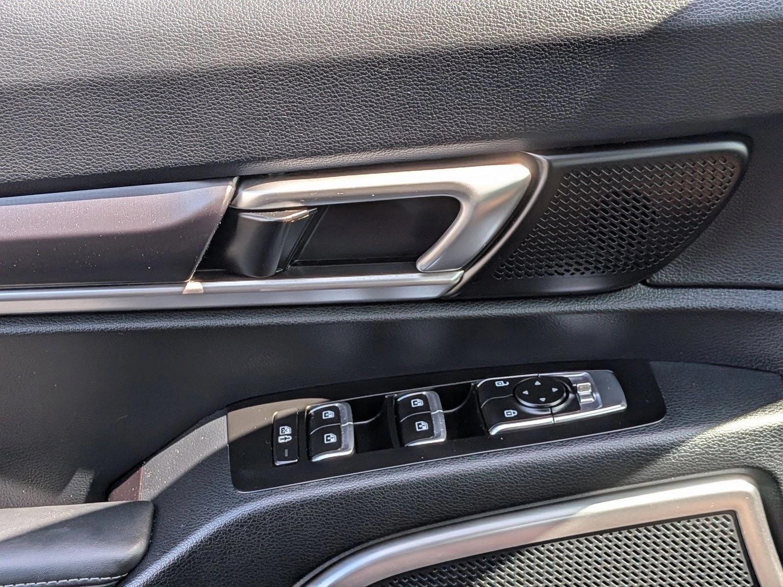 2025 Kia Telluride S - Photo 12