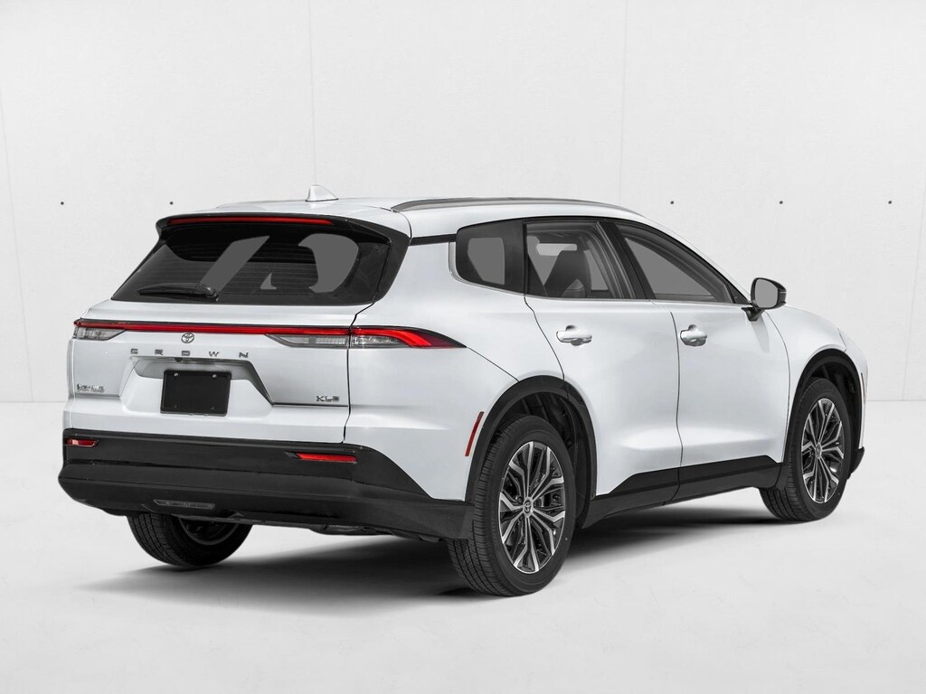 New 2026 Toyota Crown Signia XLE XLE