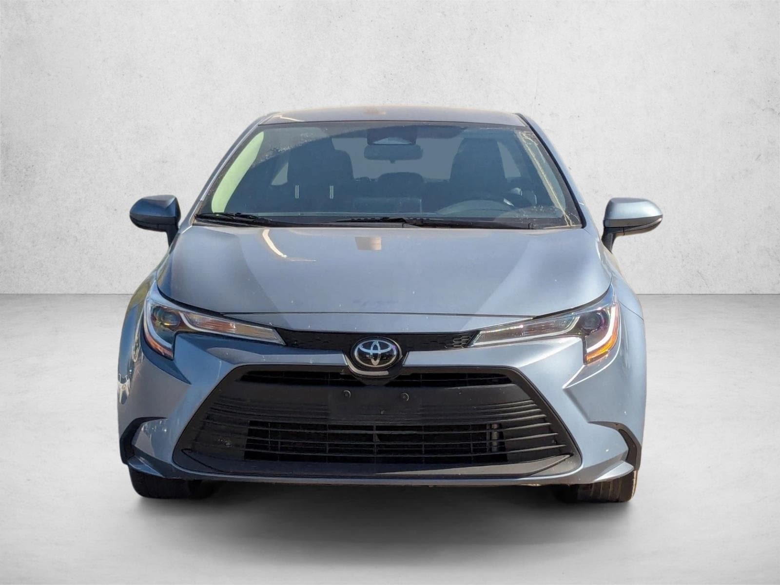 Used 2024 Toyota Corolla LE with VIN 5YFB4MDE5RP111723 for sale in Northfield, Minnesota