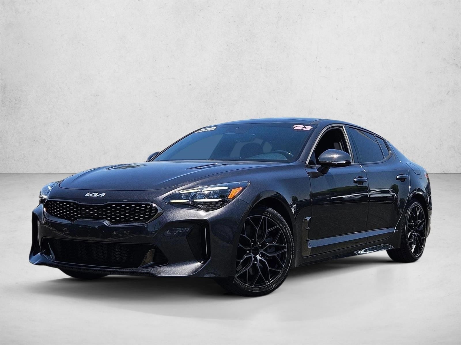 2023 Kia Stinger GT-Line's photo