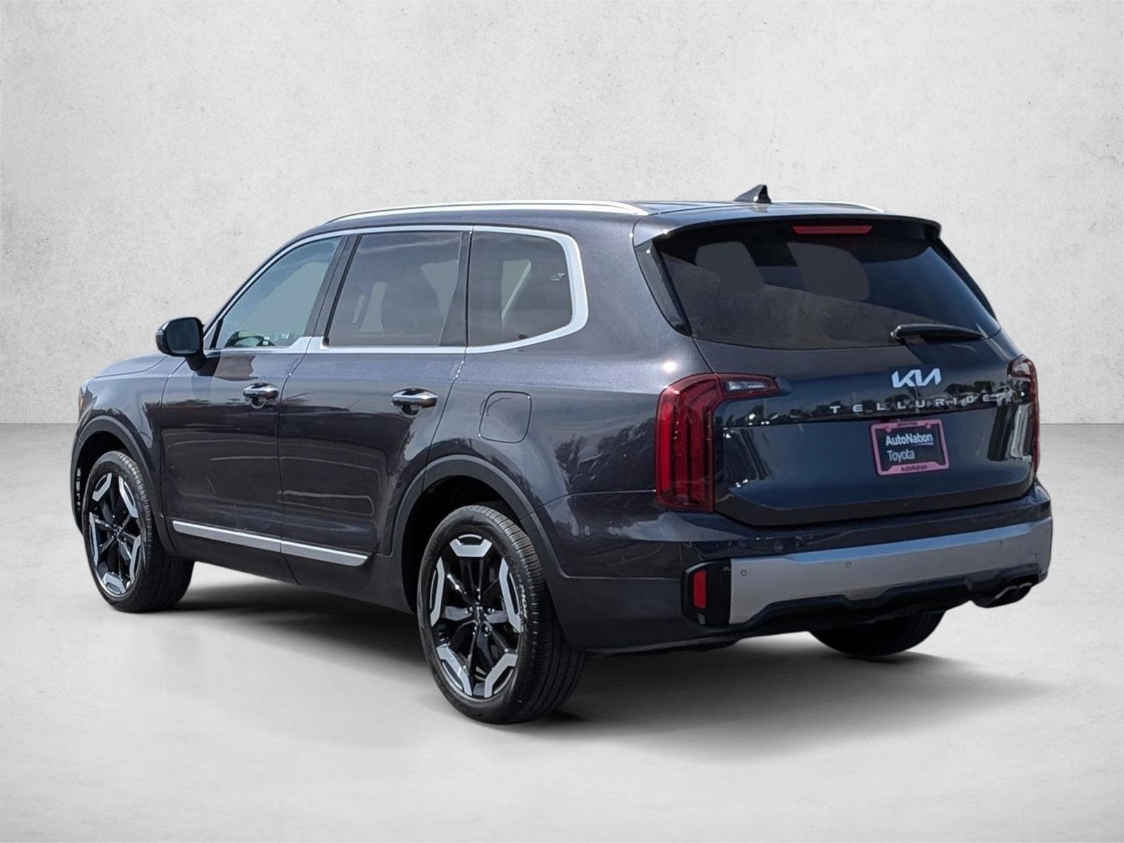 2025 Kia Telluride S - Photo 9