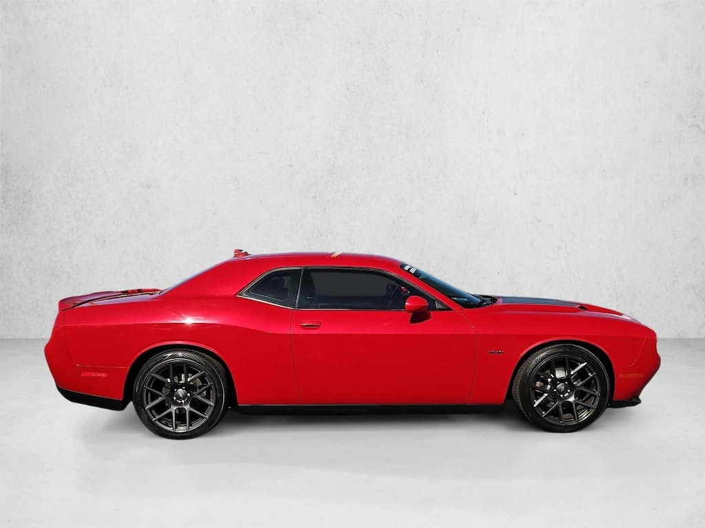Used 2017 Dodge Challenger R/T Coupe
