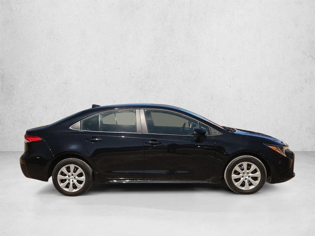 Used 2025 Toyota Corolla LE Sedan