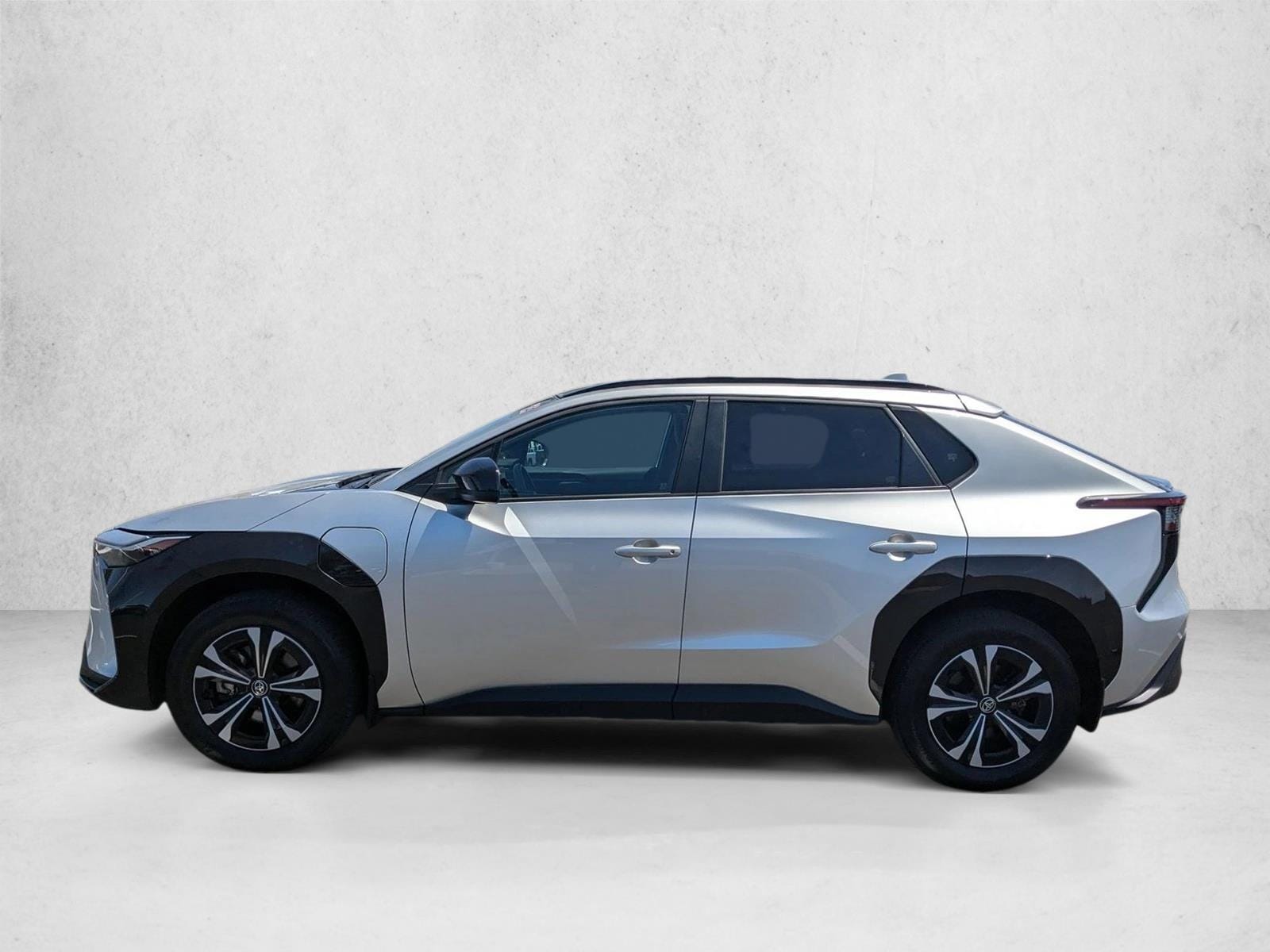 2023 Toyota bZ4X XLE - Photo 10