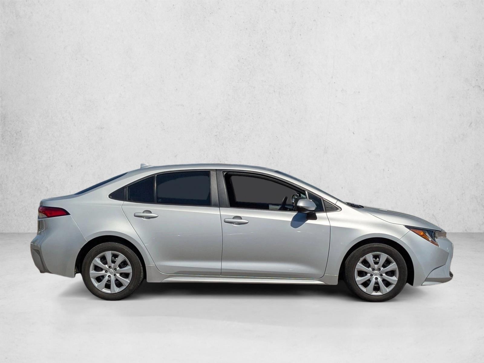 2024 Toyota Corolla LE photo 4