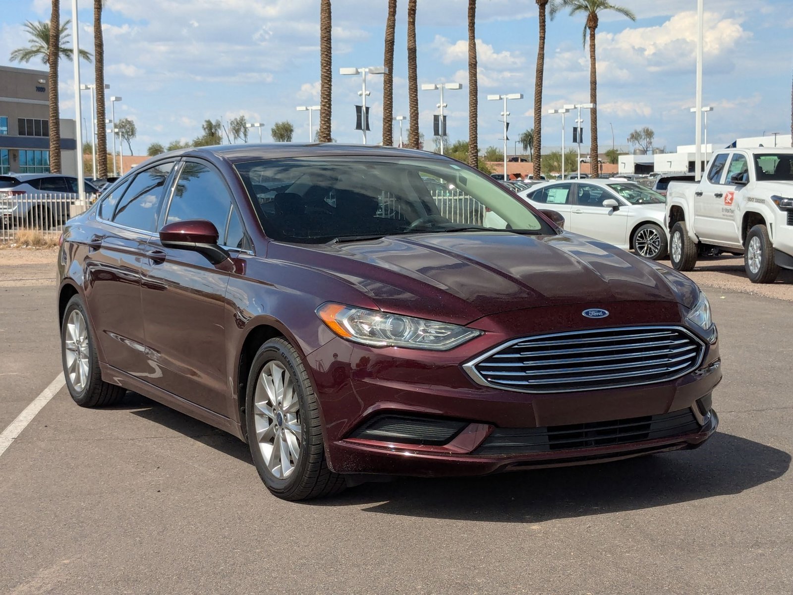 2017 Ford Fusion SE photo 2