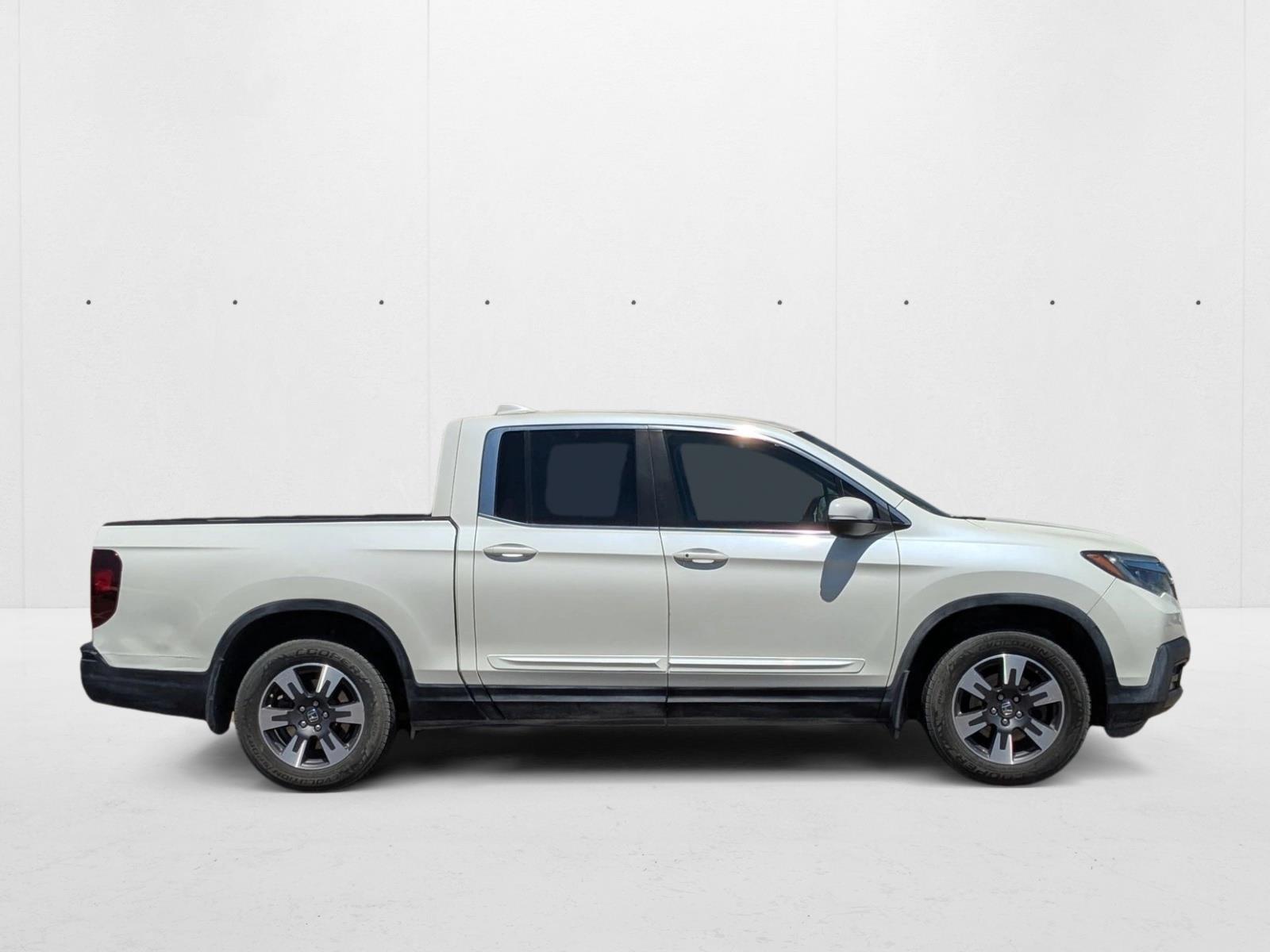 2017 Honda Ridgeline RTL photo 4
