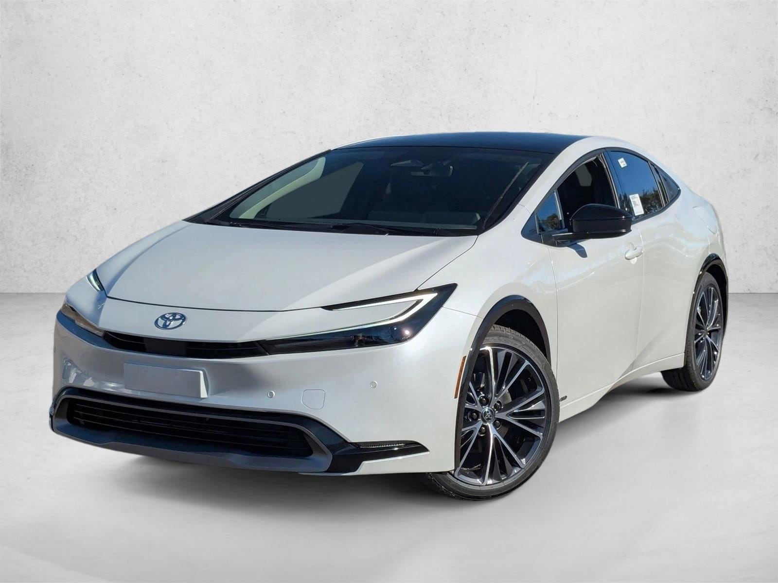 2026 Toyota Prius XLE's photo