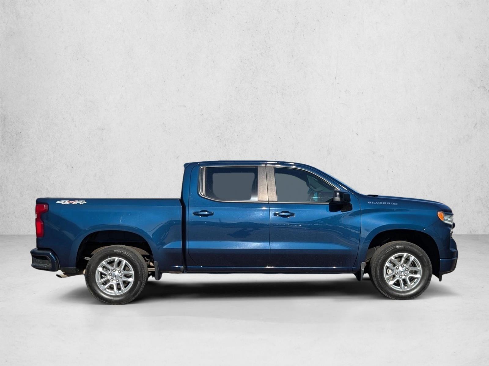 2023 Chevrolet Silverado 1500 RST photo 4