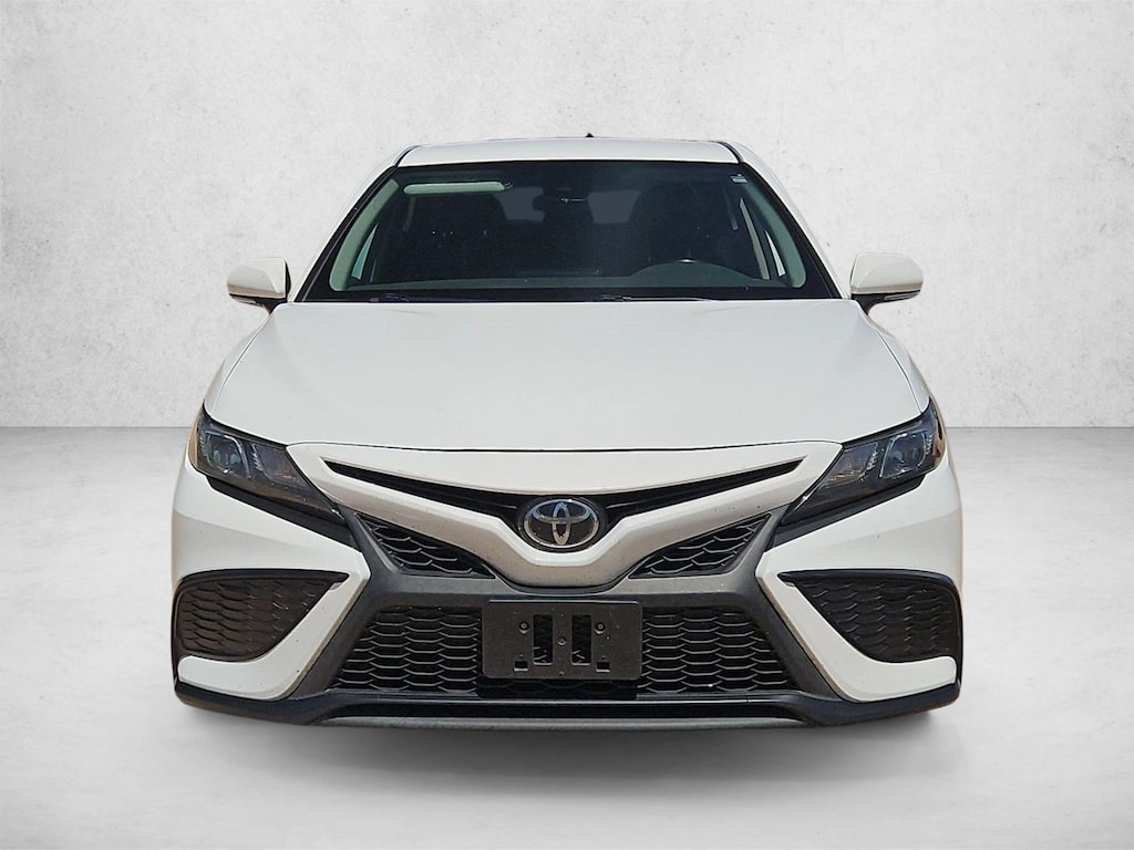 Used 2023 Toyota Camry SE Sedan