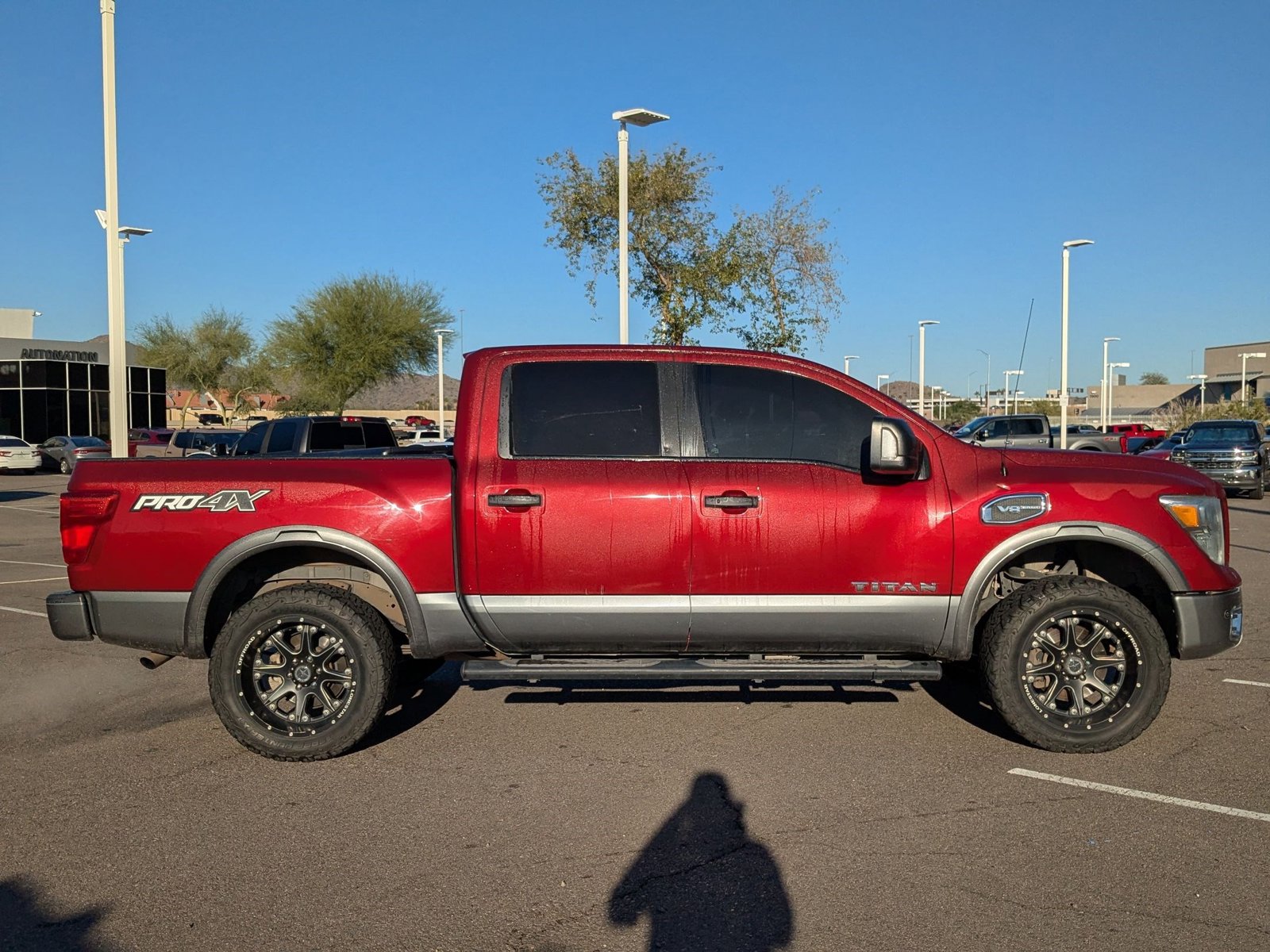 2017 Nissan Titan PRO-4X photo 4