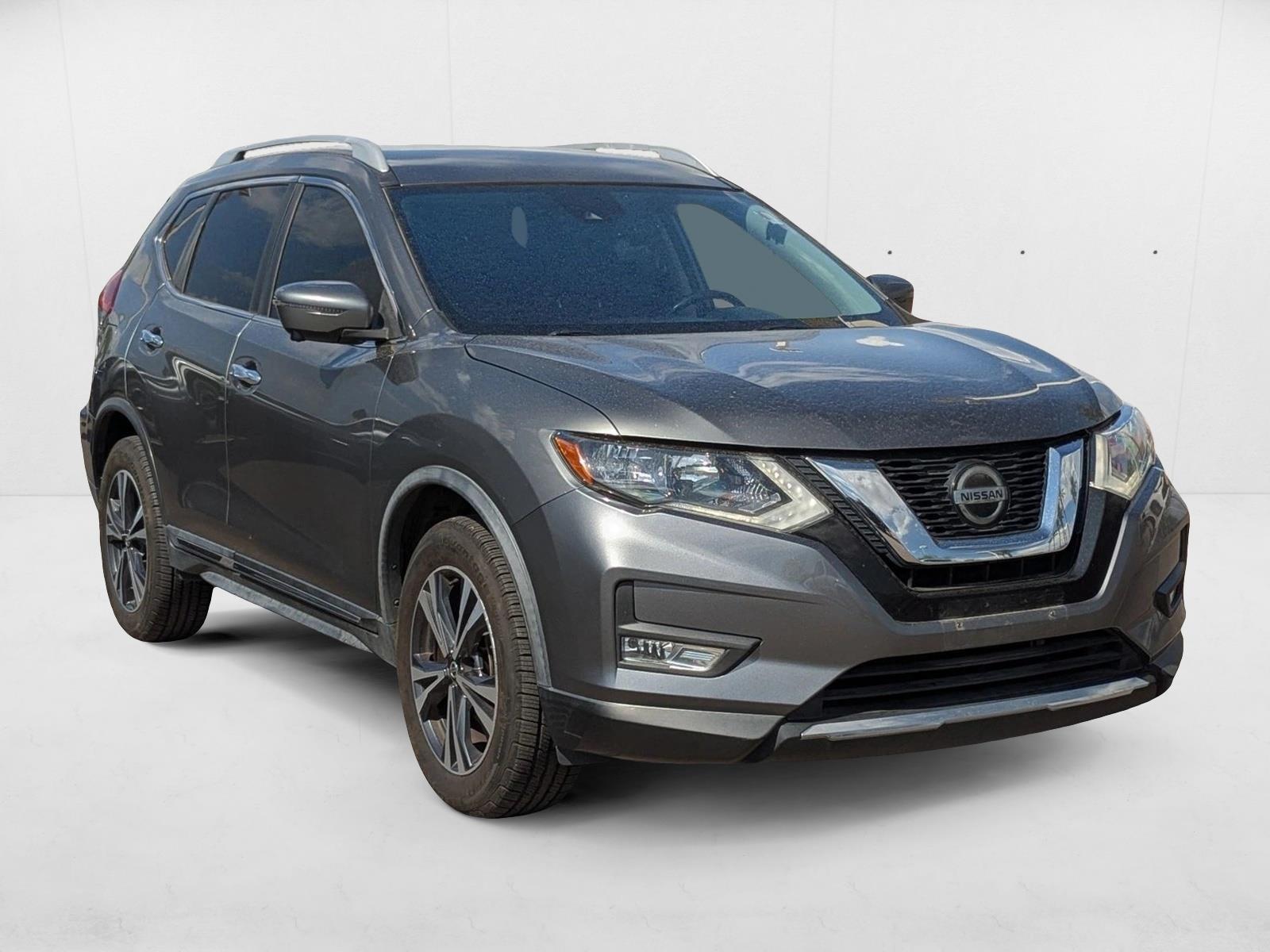 2018 Nissan Rogue SL photo 3