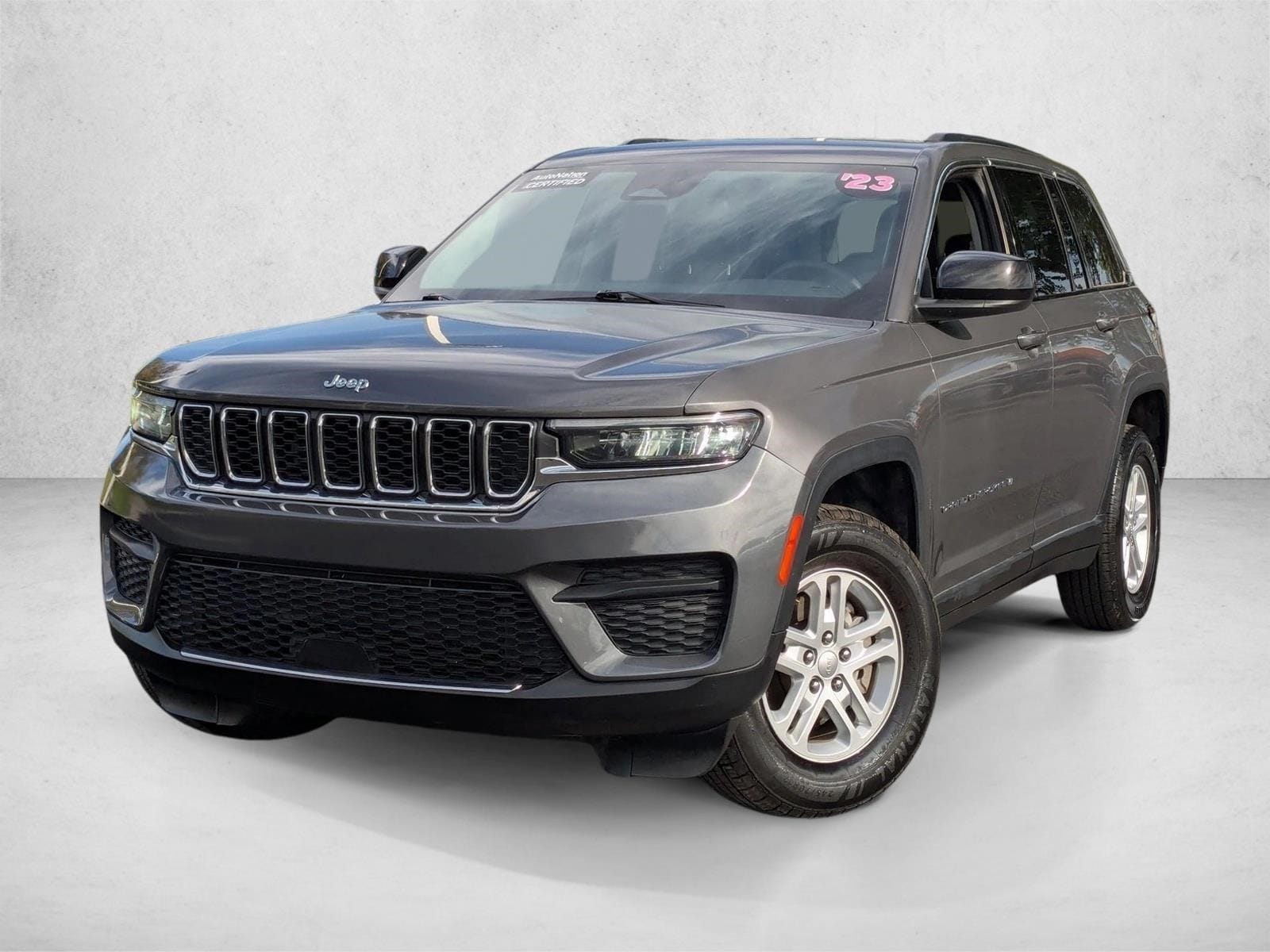 2023 Jeep Grand Cherokee Laredo's photo
