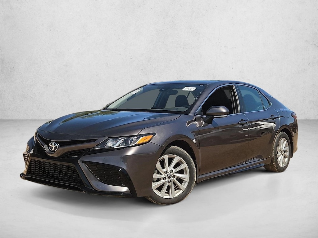 Used 2024 Toyota Camry SE Sedan