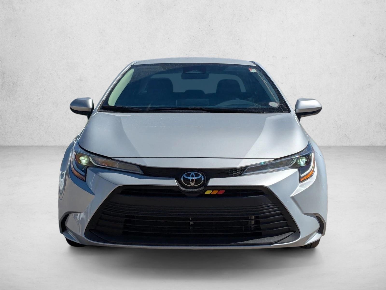 2024 Toyota Corolla LE photo 2