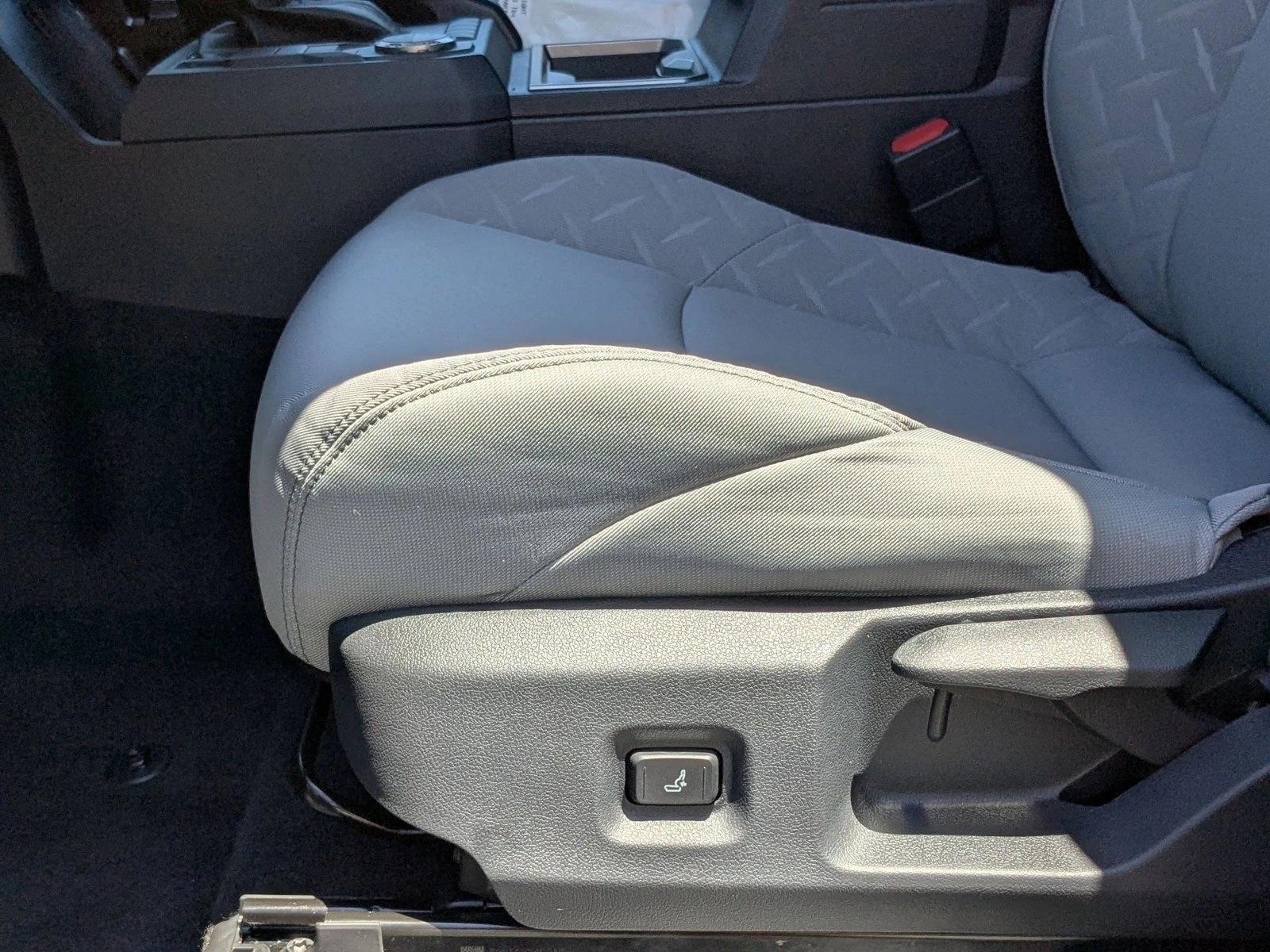2025 Toyota Tacoma SR5 Double Cab photo 4