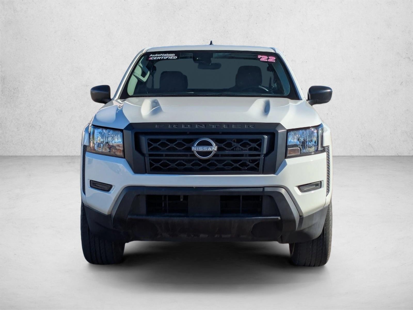 2022 Nissan Frontier S photo 2
