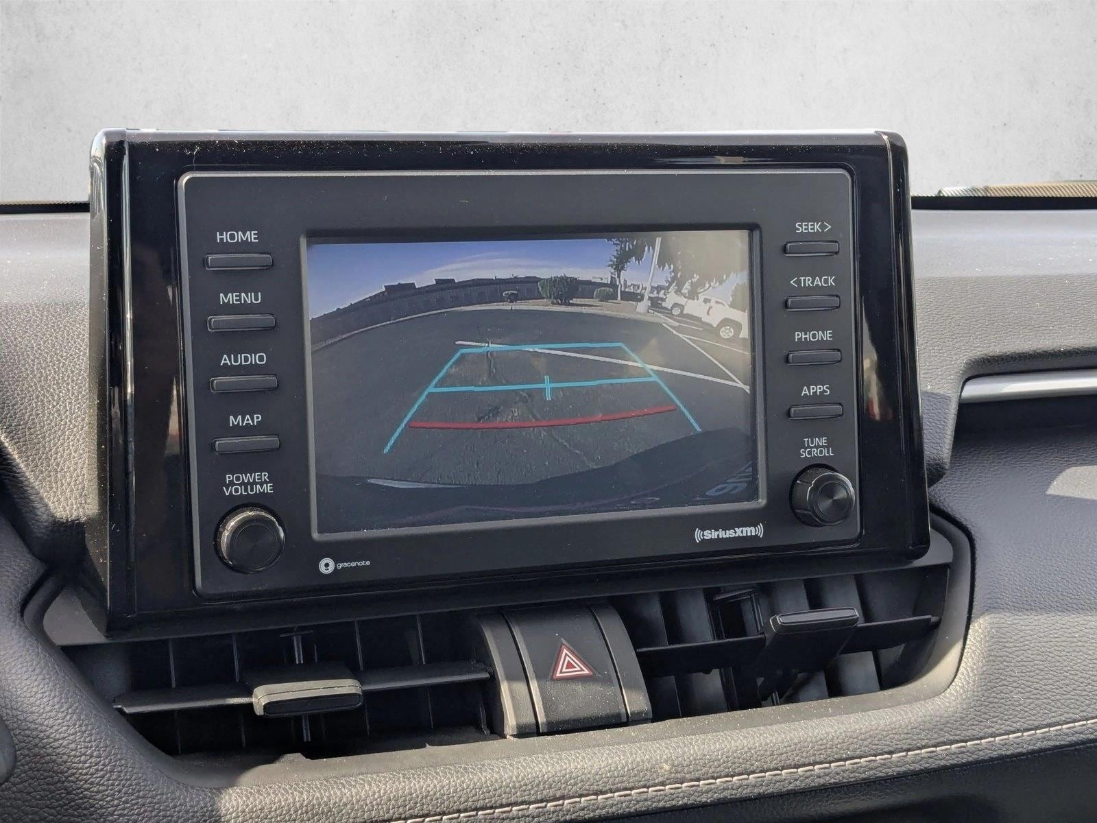 2022 Toyota RAV4 LE - Photo 18