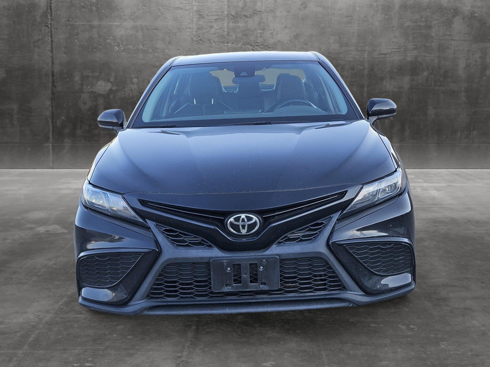 Used 2021 Toyota Camry SE with VIN 4T1G11AK2MU490503 for sale in Tempe, AZ